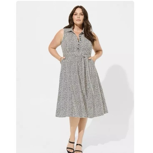 torrid Dresses & Skirts - NWT Torrid‎ Ivory Chevron Poplin Collared Midi Shirt Dress Size 5X Pockets